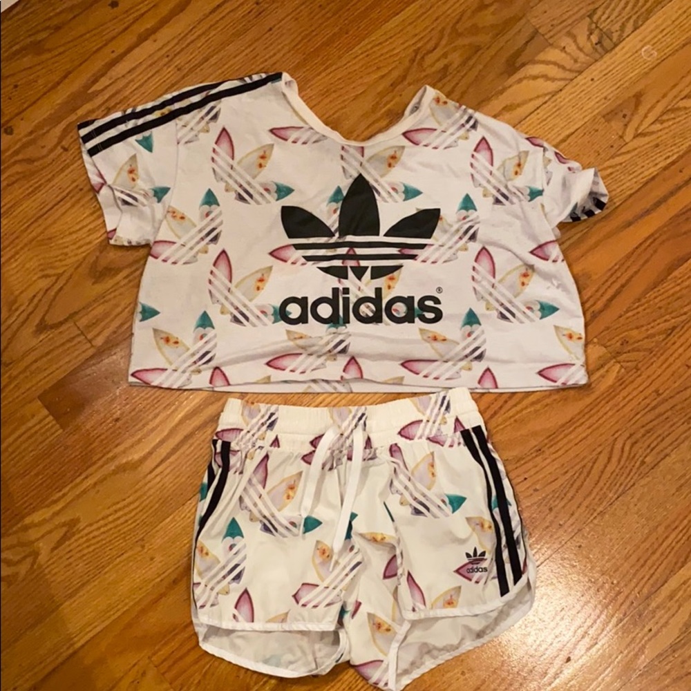 Two piece set